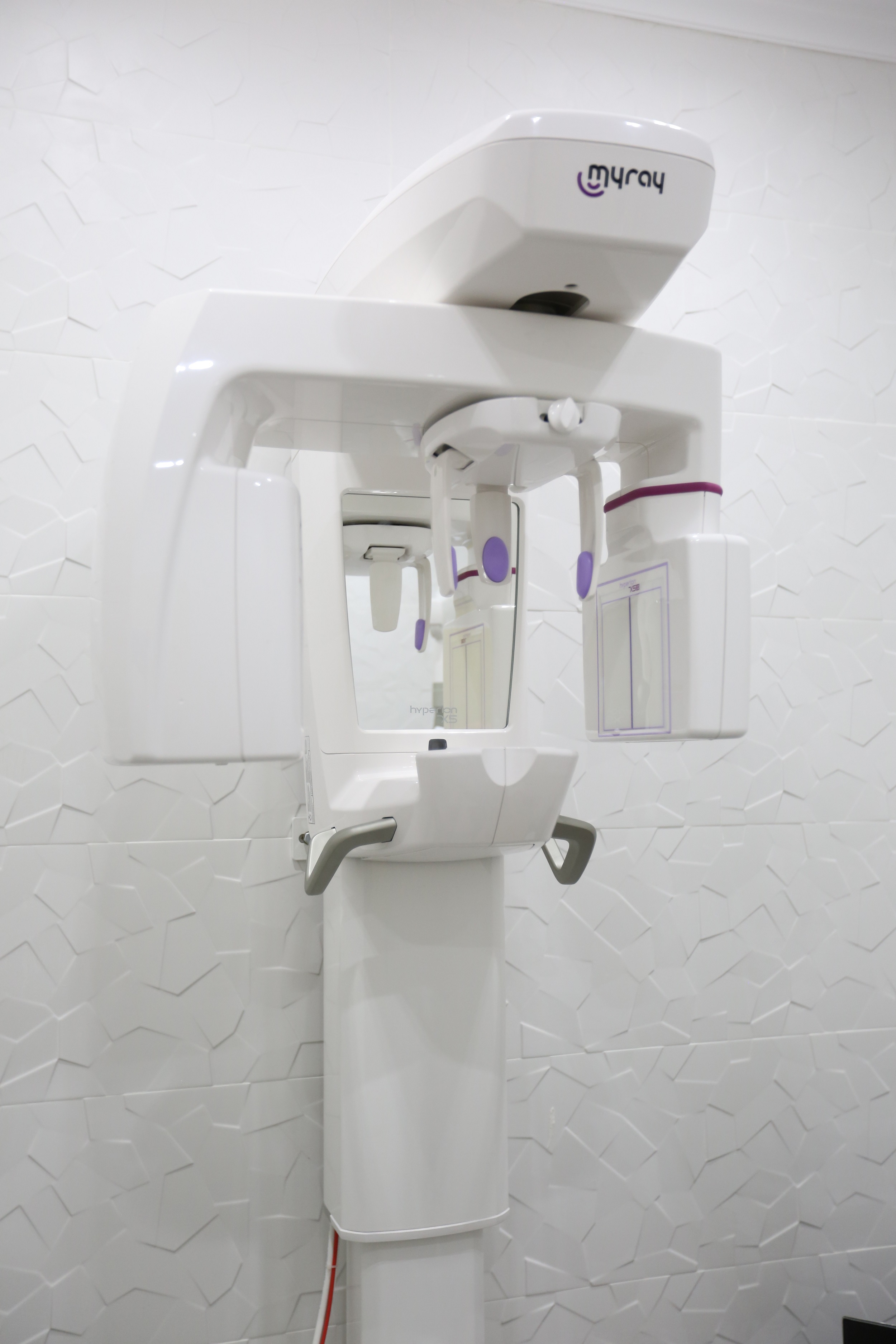 ДЛЯ НАШИХ ЛІКАРІВ НЕ ІСНУЄ НІЧОГО НЕМОЖЛИВОГО. РЕНТГЕНІВСЬКЕ ОБЛАДНАННЯ З ІТАЛІЇ MyRay HYPERION X5